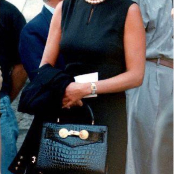 Vintage Gianni Versace Diana bag. - Picture 10 of 10